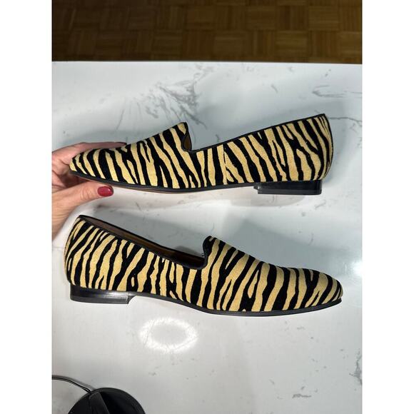 Vionic Women's Willa Tiger Print Slip On Loafer Shoe, Size 6.5, NWOT - Picture 3 of 5